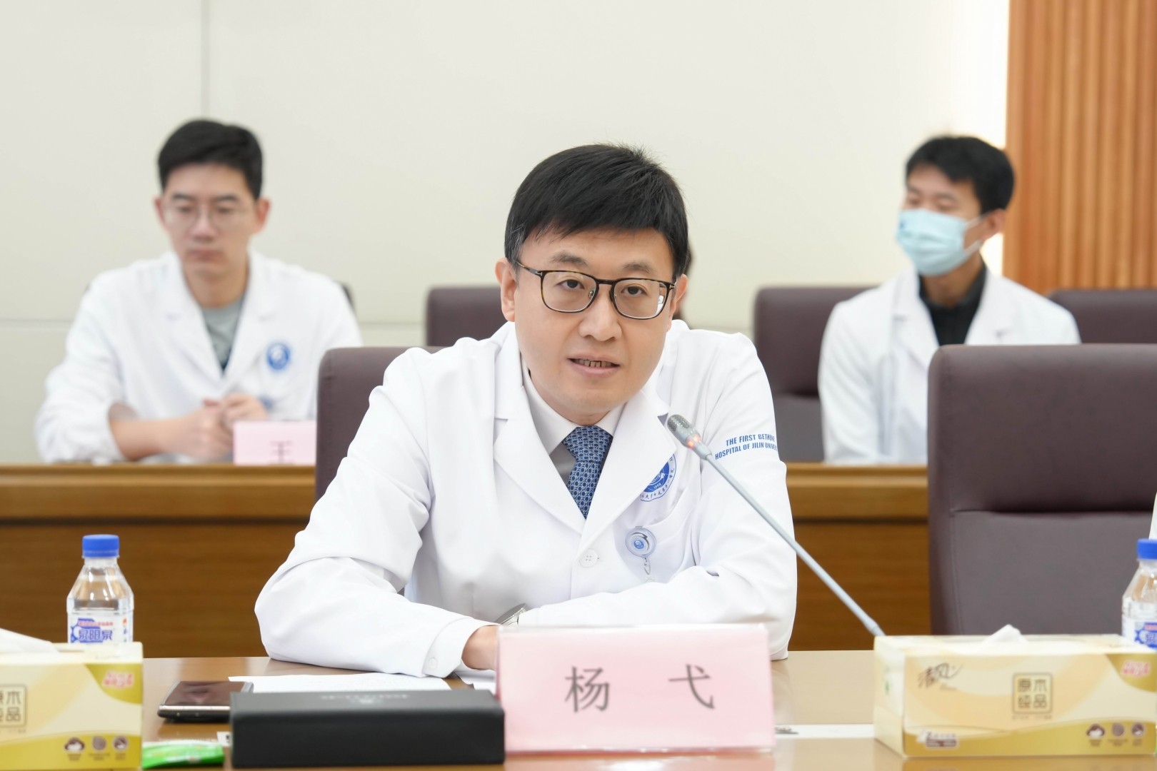 图3 （党委副书记、副院长、卒中中心主任杨弋讲话）.jpg